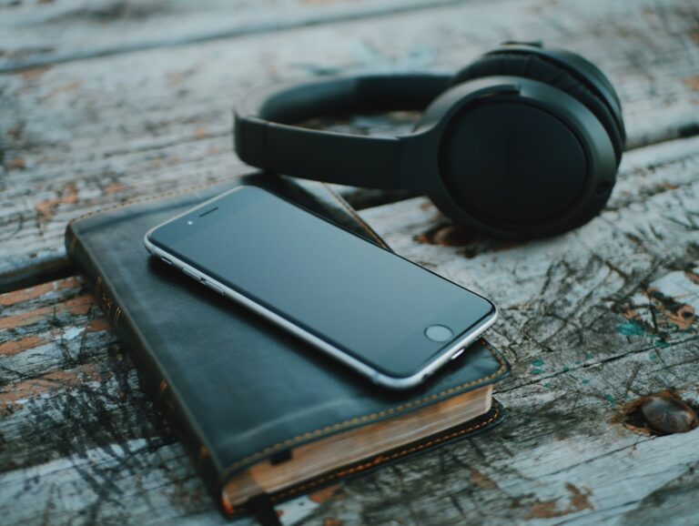 Top 10 Must-Have Accessories for Every Smartphone User